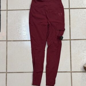 Women's Burgundy Leggings with Cargo Pocket